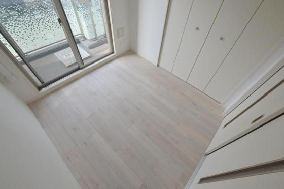 �y�����E���r���O�z�@