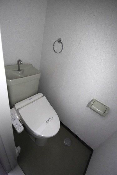 �y�g�C���z�@