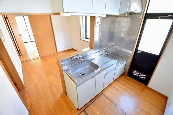 �y�L�b�`���z�@