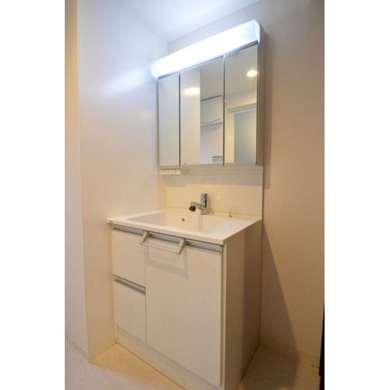 �y���ʏ��z�@�Ɨ����ʑ�