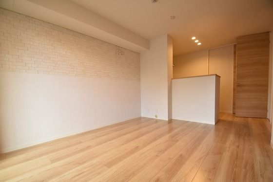 �y���̑������E�X�y�[�X�z�@