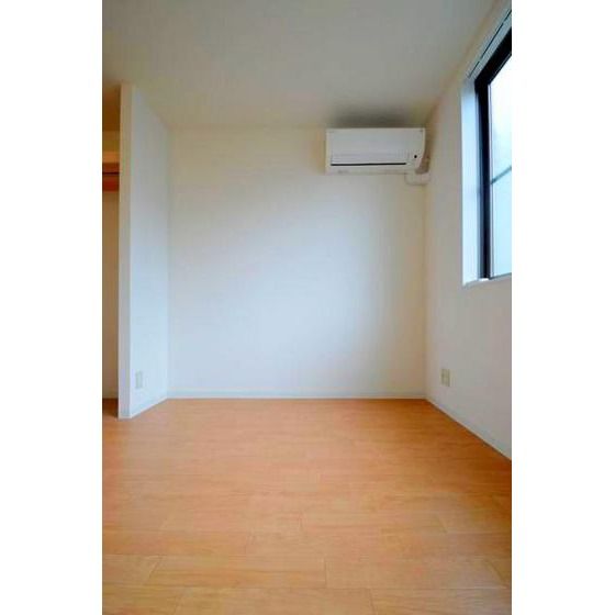 �y�����E���r���O�z�@