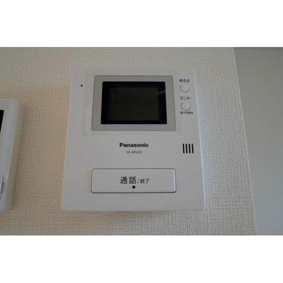 �y���̑��ݔ��z�@TV�h�A�z��