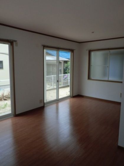 �y�����E���r���O�z�@