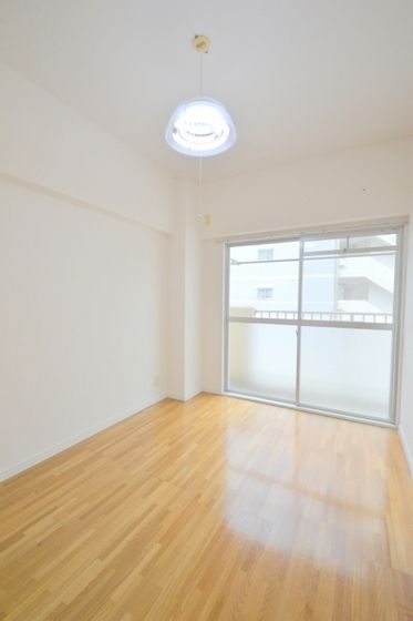 �y���̑������E�X�y�[�X�z�@�m���t���[�����O6���E���[����(^O^)