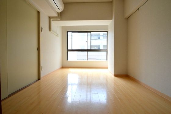 �y�����E���r���O�z�@�m��6��