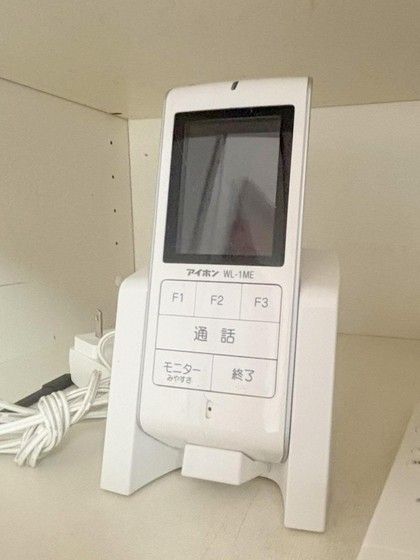 �y�Z�L�����e�B�z�@