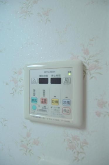 �y���̑��ݔ��z�@