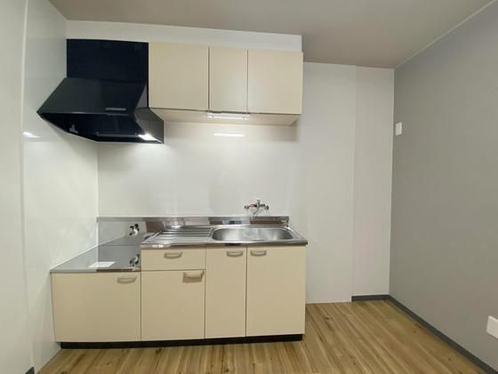 �y�L�b�`���z�@