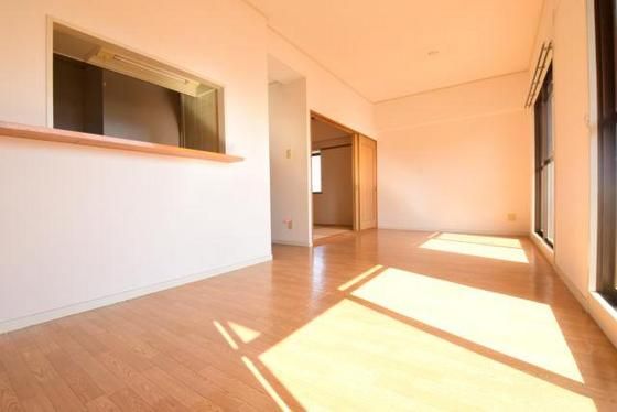 �y�����E���r���O�z�@