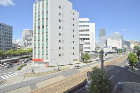 �y���]�z�@