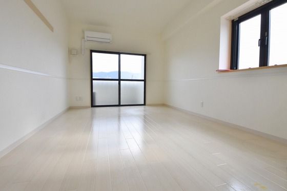 �y���̑������E�X�y�[�X�z�@