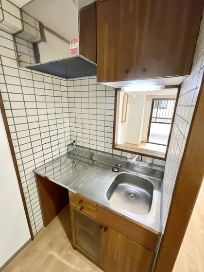 �y�L�b�`���z�@