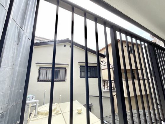 �y���]�z�@