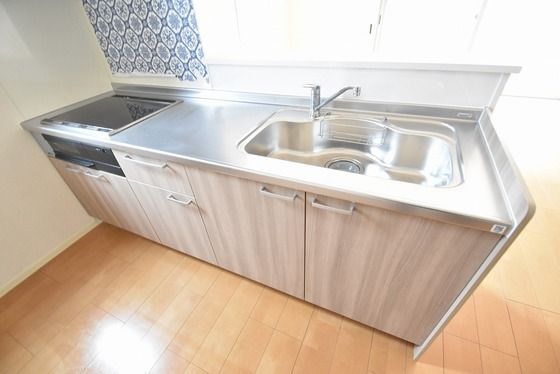 �y���̑��ݔ��z�@