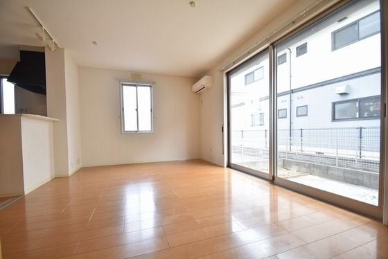 �y���̑������E�X�y�[�X�z�@