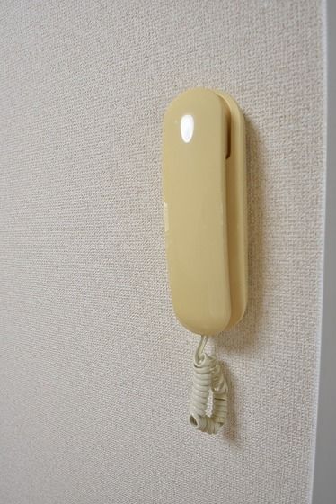 �y�Z�L�����e�B�z�@