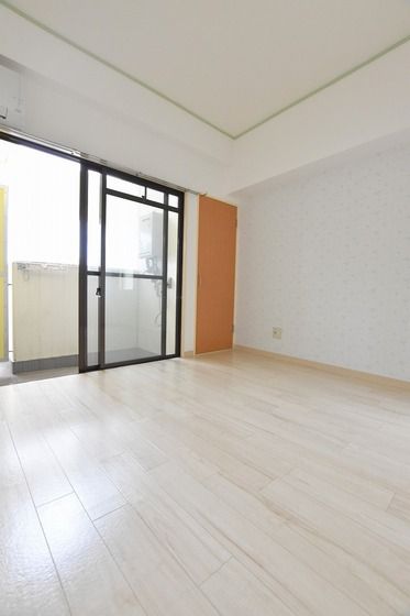 �y���̑������E�X�y�[�X�z�@