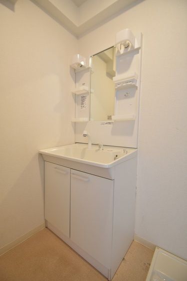 �y���̑��ݔ��z�@