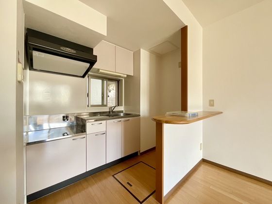 �y�L�b�`���z�@