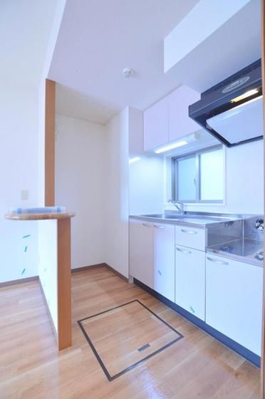 �y�L�b�`���z�@