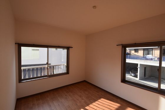 �y���̑������E�X�y�[�X�z�@