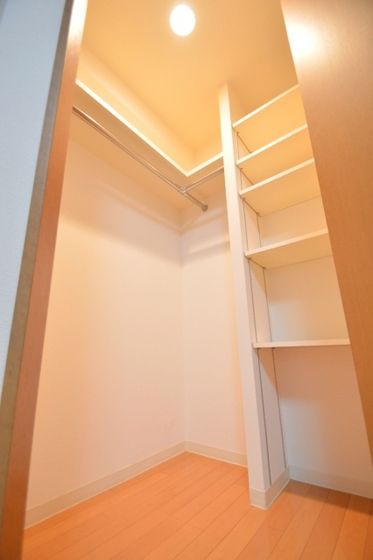 �y���[�z�@�L�X�E�H�[�N�C���N���[�[�b�g�����͓I��