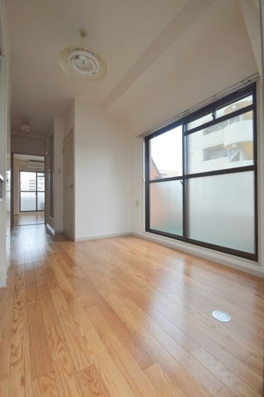 �y�����E���r���O�z�@�L�X1�c�j