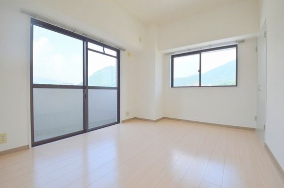 �y���̑������E�X�y�[�X�z�@