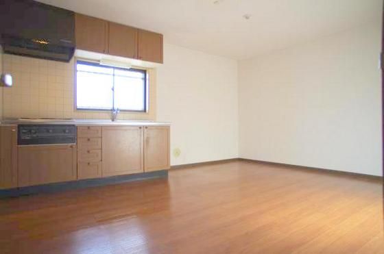 �y�����E���r���O�z�@