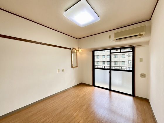 �y���̑������E�X�y�[�X�z�@