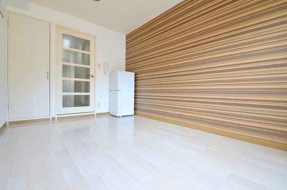 �y���̑��ݔ��z�@