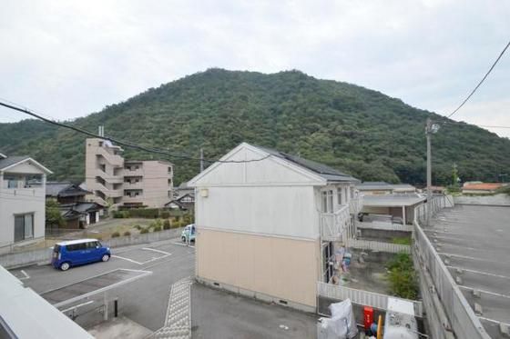 �y���]�z�@