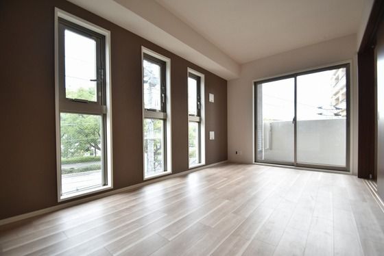 �y���̑������E�X�y�[�X�z�@