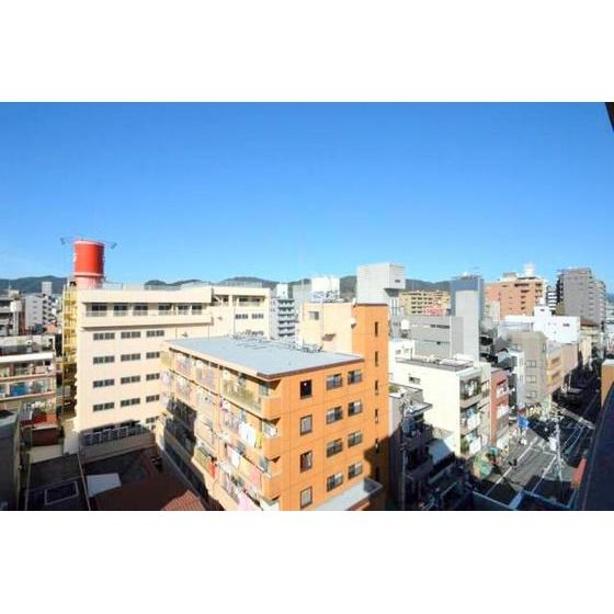 �y���]�z�@���]