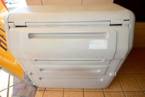 �~�n����p�S�~�̂ď�