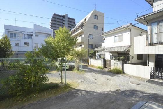 �y���]�z�@