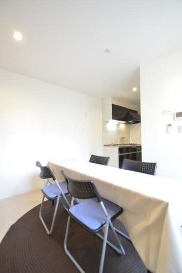 �y�����E���r���O�z�@