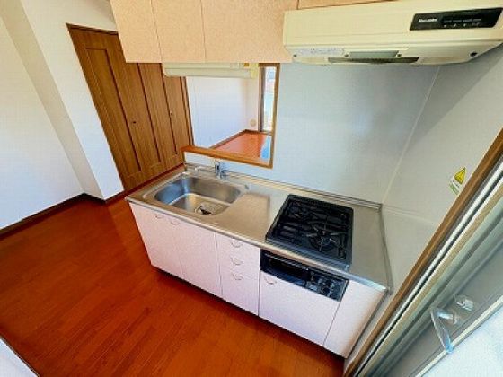 �y�L�b�`���z�@