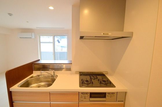 �y�L�b�`���z�@