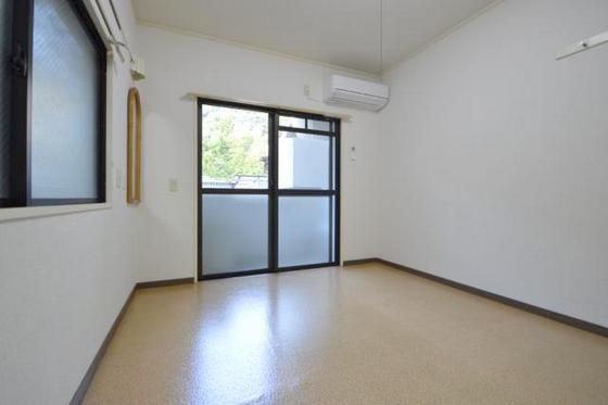 �y�����E���r���O�z�@