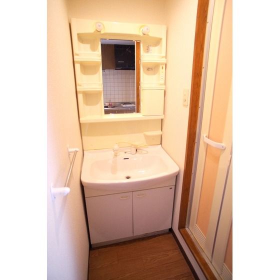 �y���ʏ��z�@