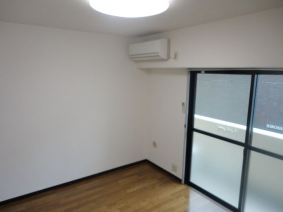 �y���̑��ݔ��z�@