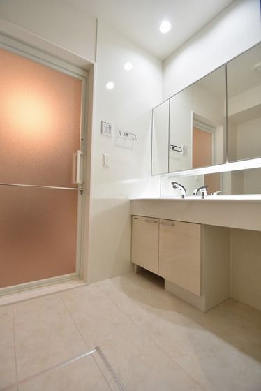 �y���ʏ��z�@